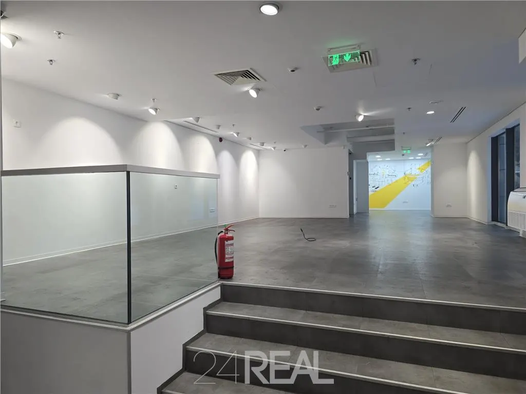 Inchiriere spatiu comercial - pretabil Horeca - foto 4