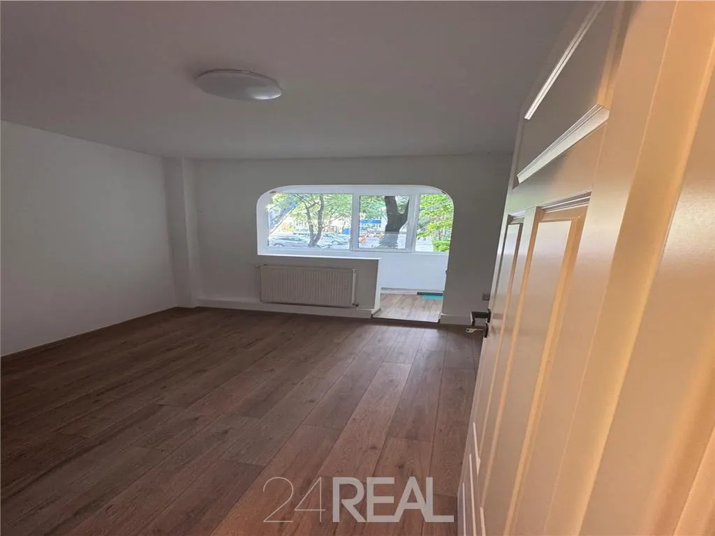 Apartament parter zona Tineretului - pretabil birou - foto 1