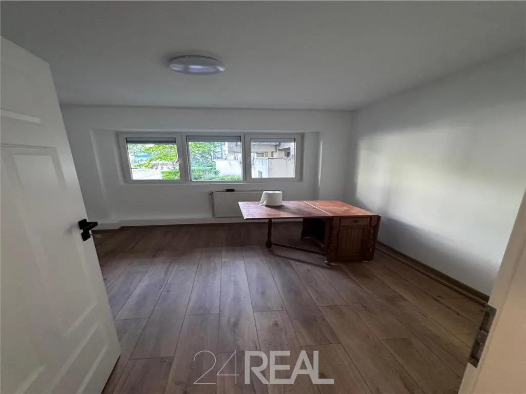 Apartament parter zona Tineretului - pretabil birou - foto 2