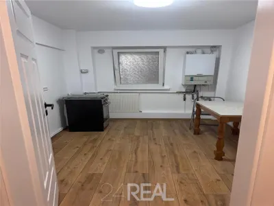 Apartament parter zona Tineretului - pretabil birou - foto 3