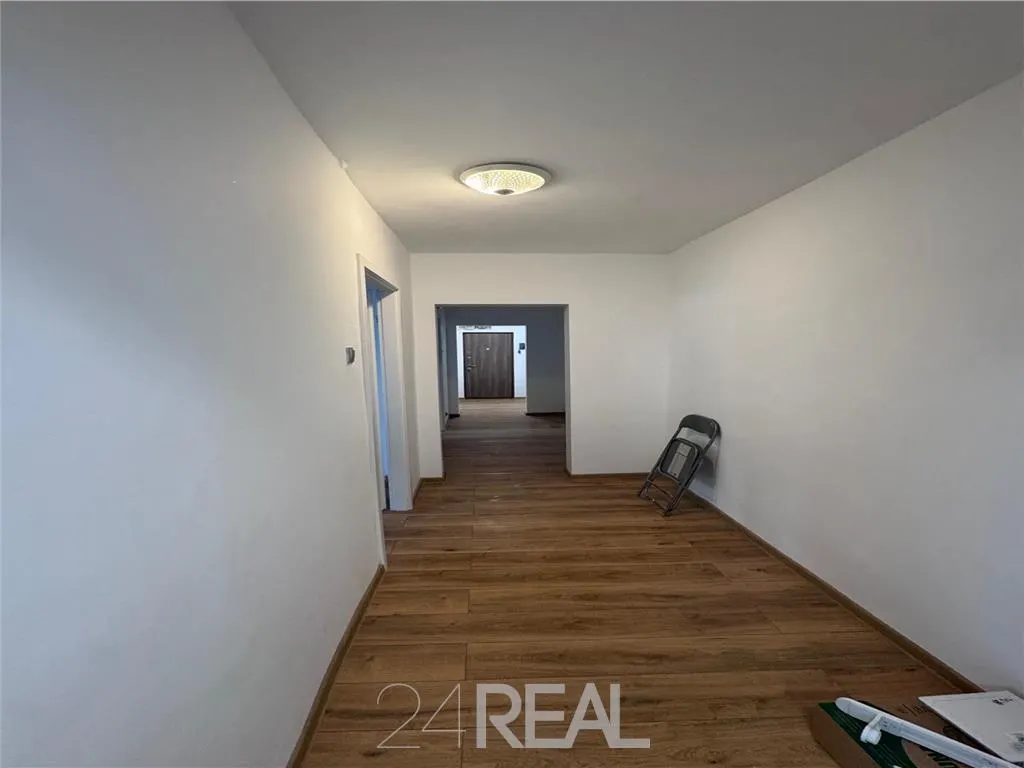 Apartament parter zona Tineretului - pretabil birou - foto 6