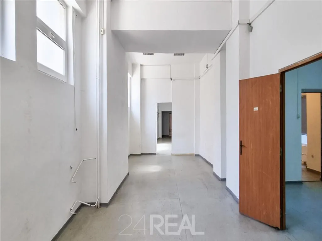 Spatiu comercial stradal Calea Crangasi - foto 4