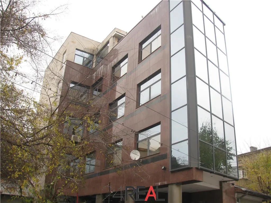 Cladire de birouri de inchiriat Piata Floreasca pretabila clinica - foto 1