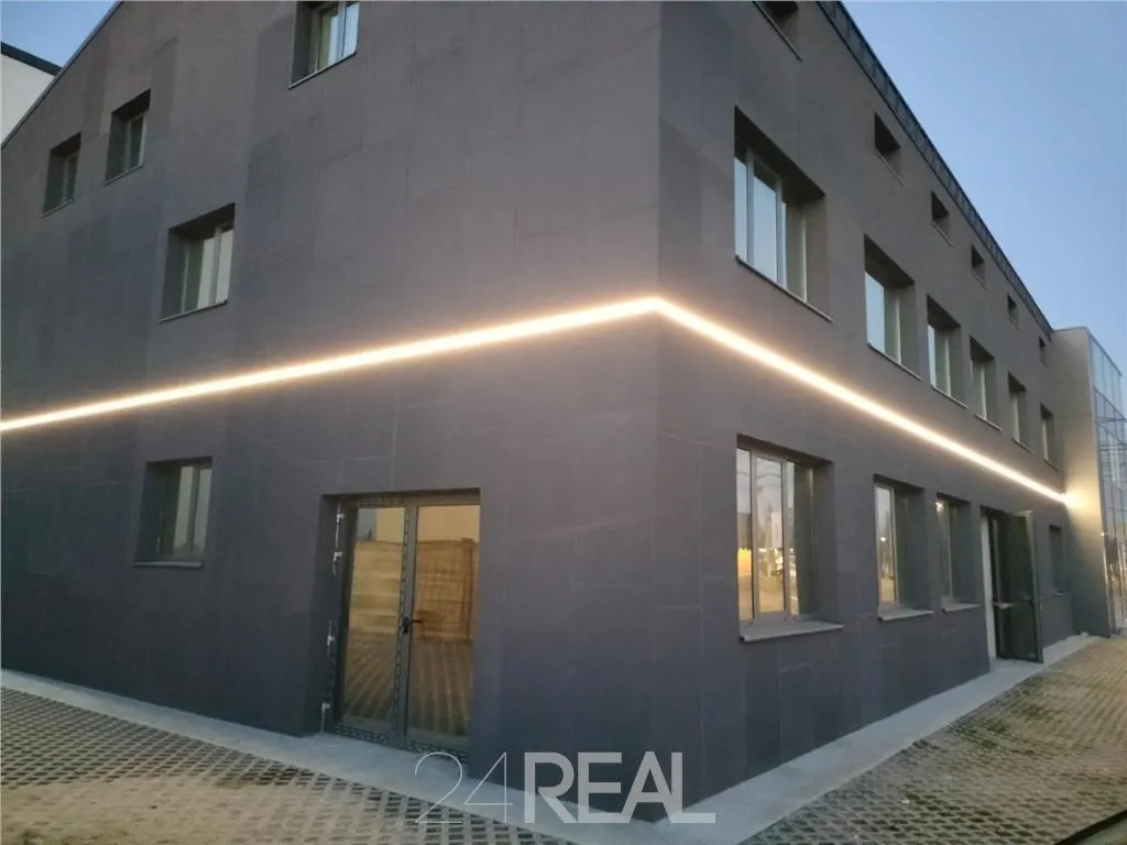 Spatiu comercial/retail in Otopeni - ideal Showroom + depozitare - foto 1