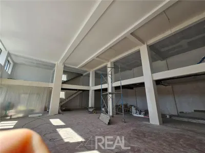 Spatiu comercial/retail in Otopeni - ideal Showroom + depozitare - foto 12