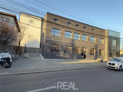 Spatiu comercial/retail in Otopeni - ideal Showroom + depozitare - foto 9