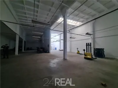 Inchiriere spatii productie sau depozitare de la 590 mp - foto 4