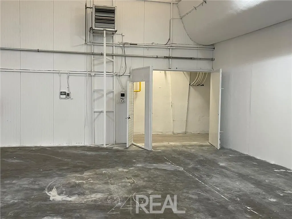 Inchiriere spatii productie sau depozitare de la 590 mp - foto 5