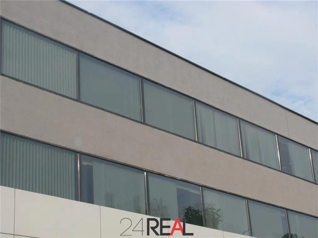 Spatii pentru birouri in parc industrial de la 200 mp inchiriabili - foto 15