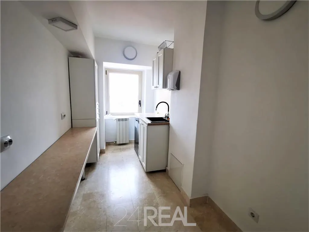 Inchiriere spatiu de birouri intersectia  Alba Iulia - foto 14