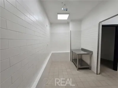 Inchiriere spatiu comercial stradal langa metrou Unirii - foto 3