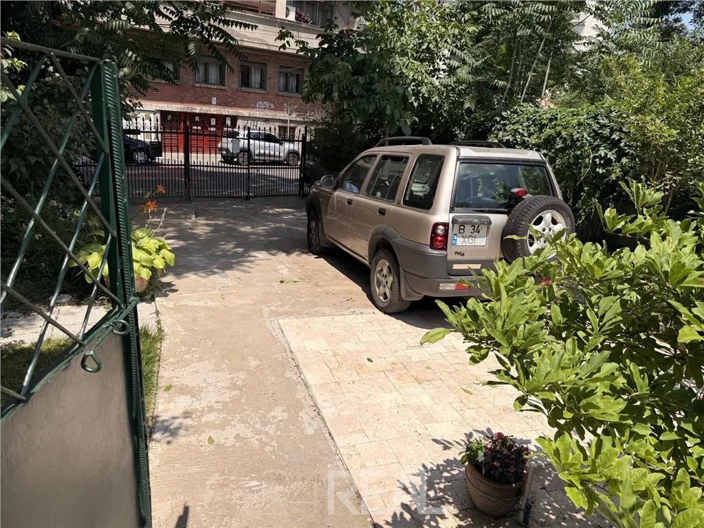Vila superba in centrul frumos al Bucurestiului - foto 19