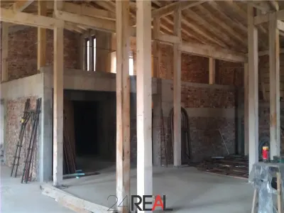 Vila interbelica - in curs de renovare - foto 6