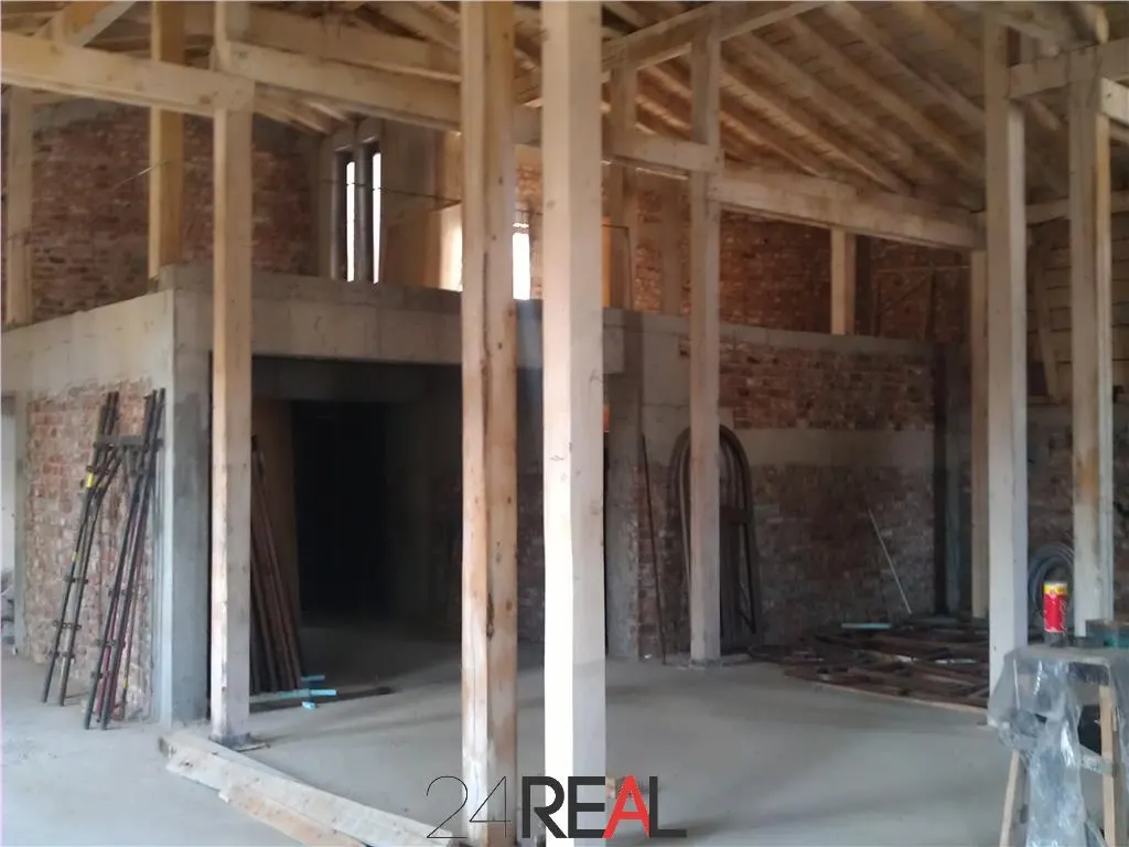 Vila interbelica - in curs de renovare - foto 6
