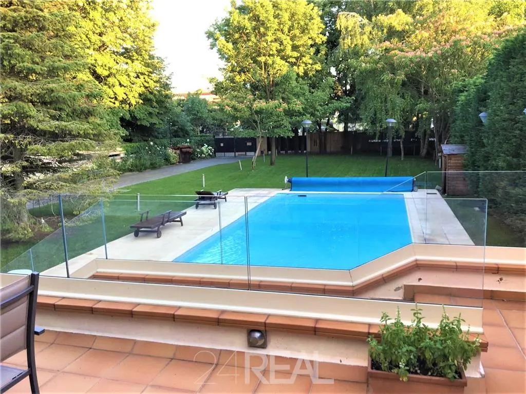 Vila cu piscina in zona  - Iancu Nicolae - Lidl ( teren 1500 Mp) - foto 3