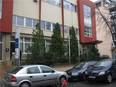 Vanzare cladire de  birouri in zona linistita - Bucuresti
