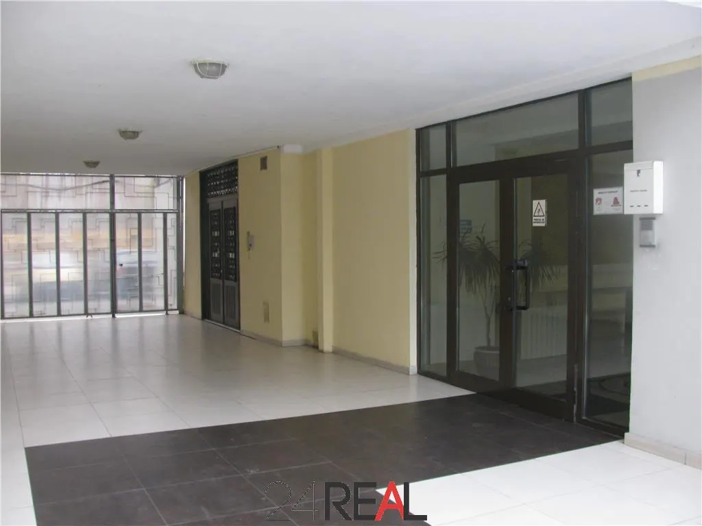 Spatiu pretabil showroom/birouri - mezanin- Bulevardul Unirii - foto 7
