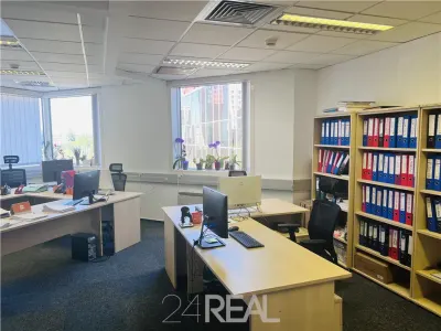Inchiriere Spatii Comerciale de la 30 mp - foto 5