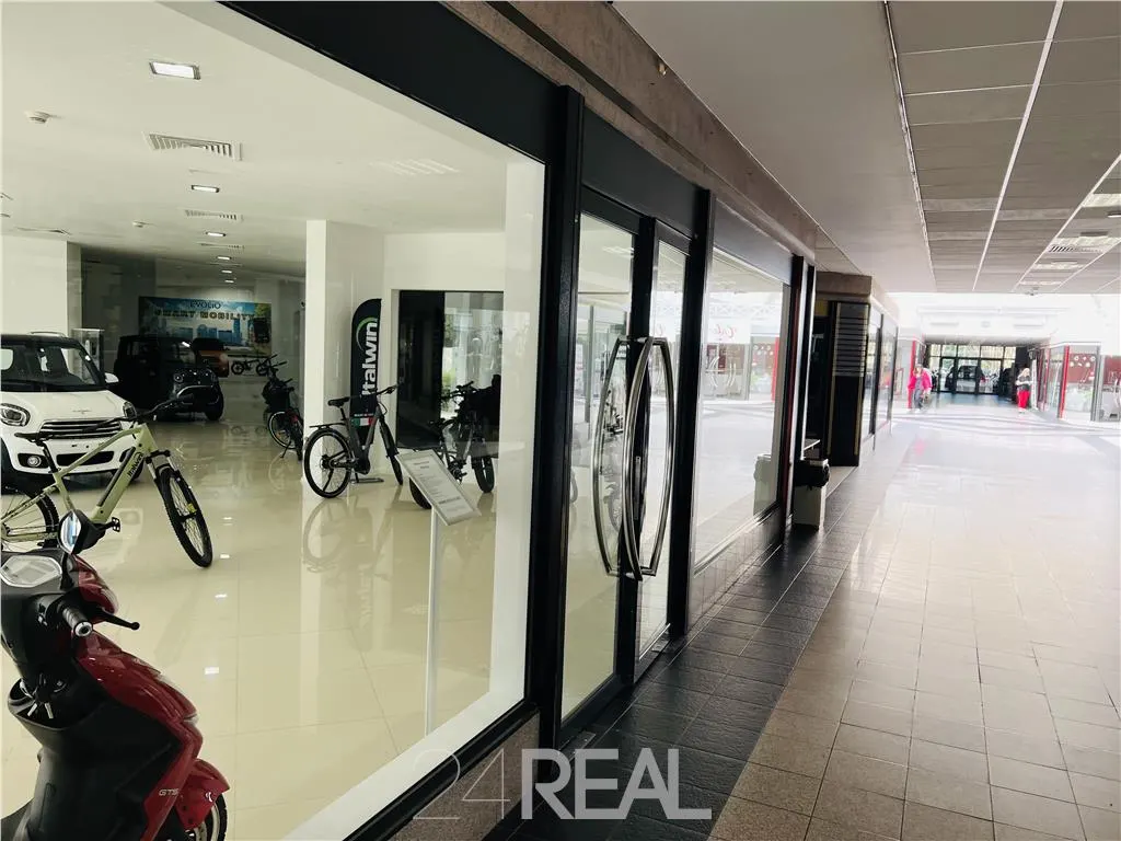 Inchiriere Spatii Comerciale de la 30 mp - foto 8