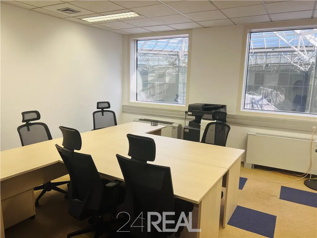 Inchiriere Spatii Comerciale de la 30 mp - foto 9