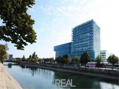 Spatiu de inchiriat in cladirea River Place de la 135 mp - foto 7