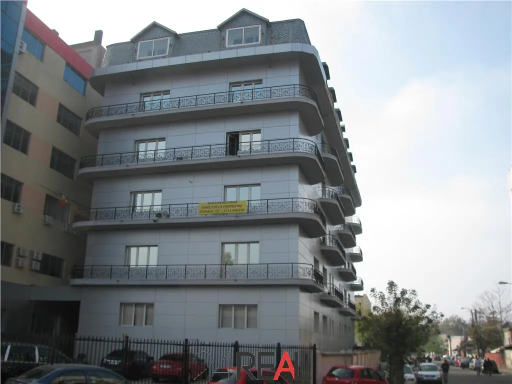 Spatii Birouri de inchiriat, minim 200 mp - foto 1
