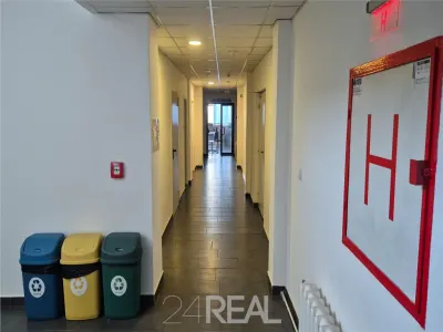 Cladire de birouri de vanzare in zona Crangasi - foto 3