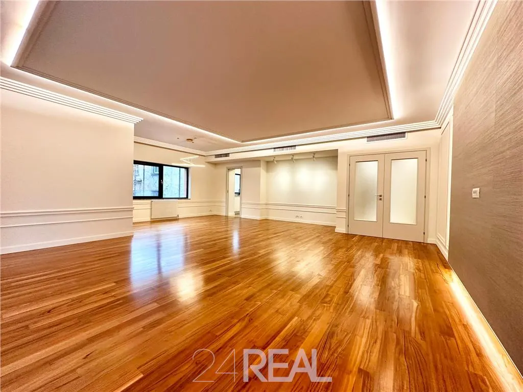 Apartament 4 camere decomandat in Ansamblul Washington” - foto 4