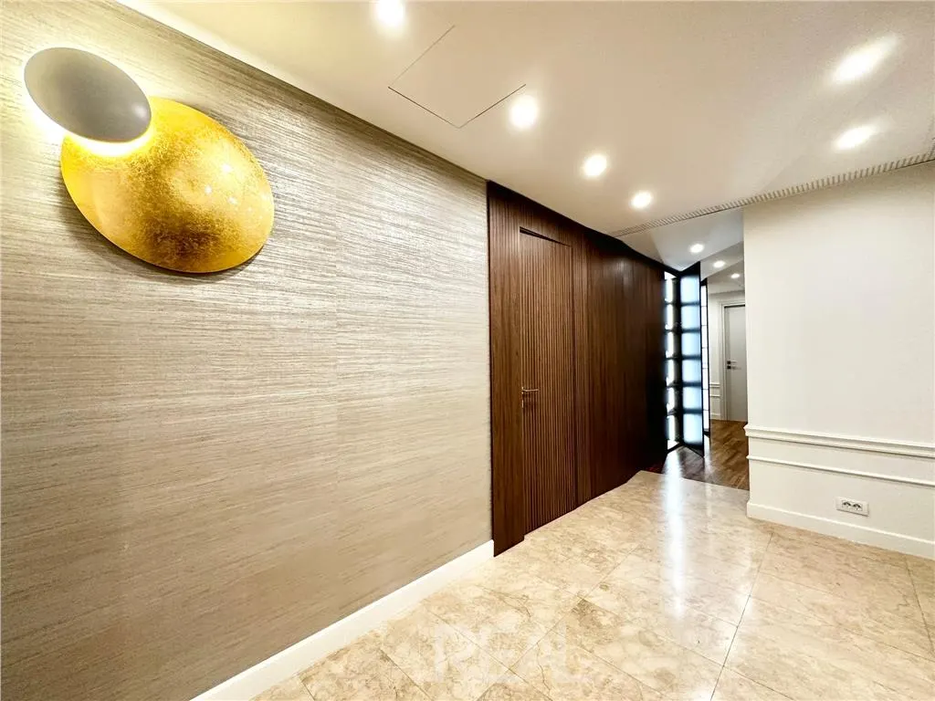 Apartament 4 camere decomandat in Ansamblul Washington” - foto 6
