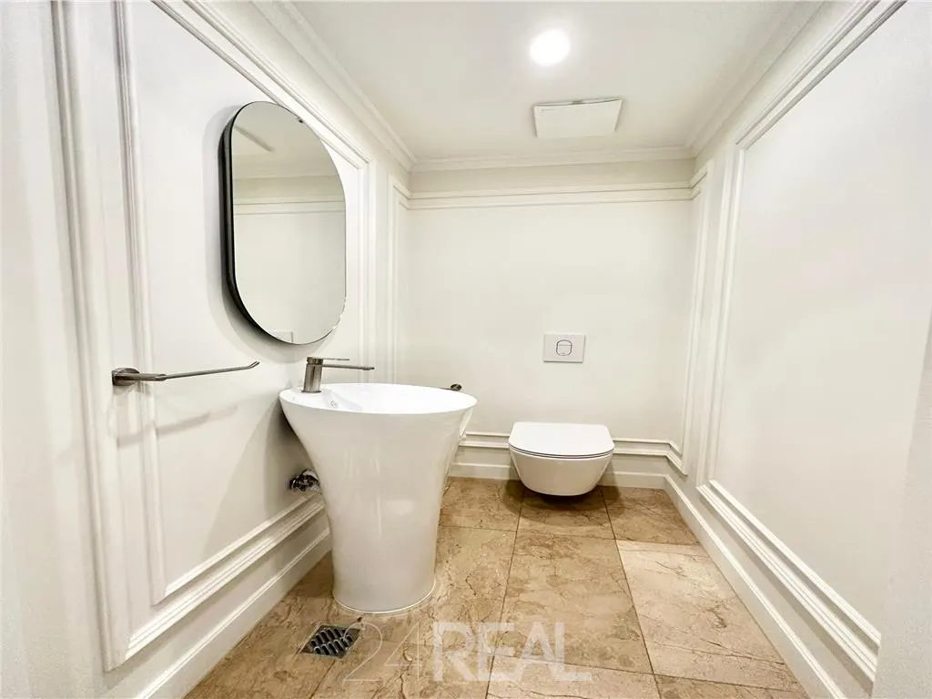Apartament 4 camere decomandat in Ansamblul Washington” - foto 9