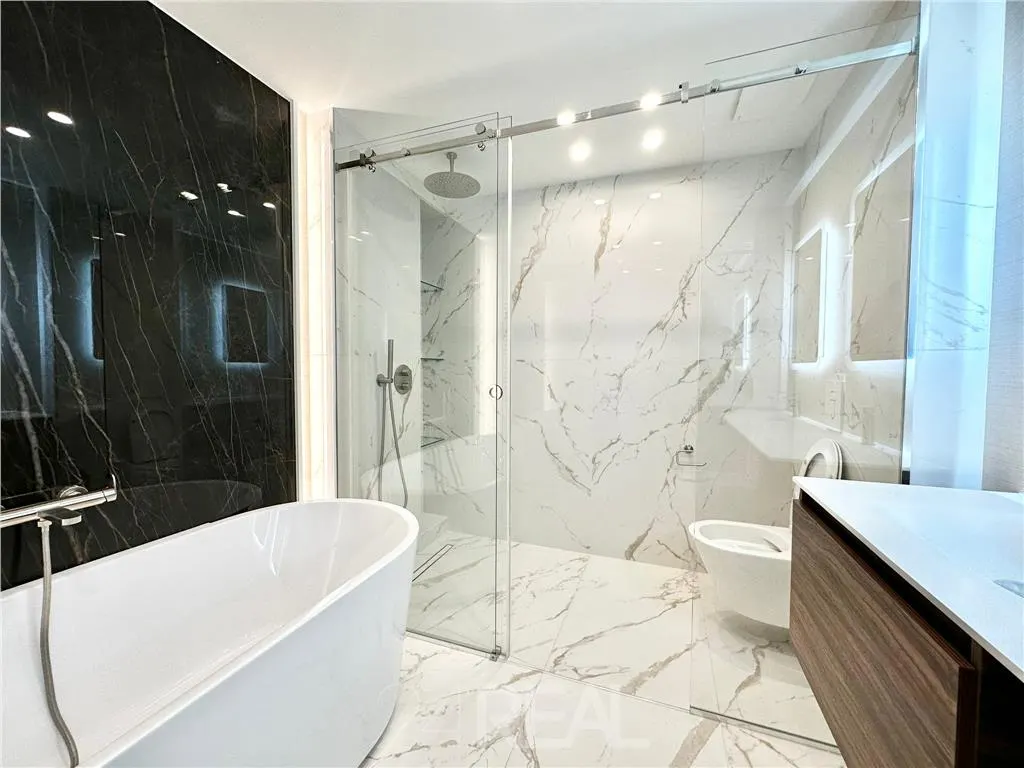 Apartament 4 camere decomandat in Ansamblul Washington” - foto 10