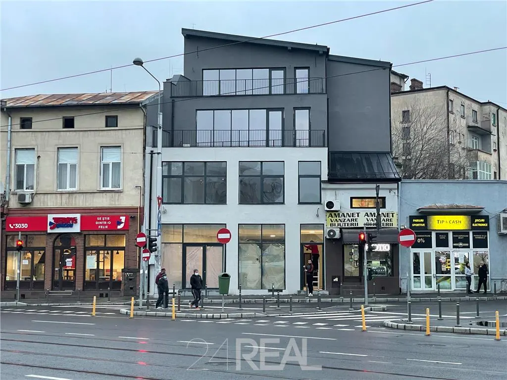 Spatii comercial stradal destinat birouri/showroom - foto 1