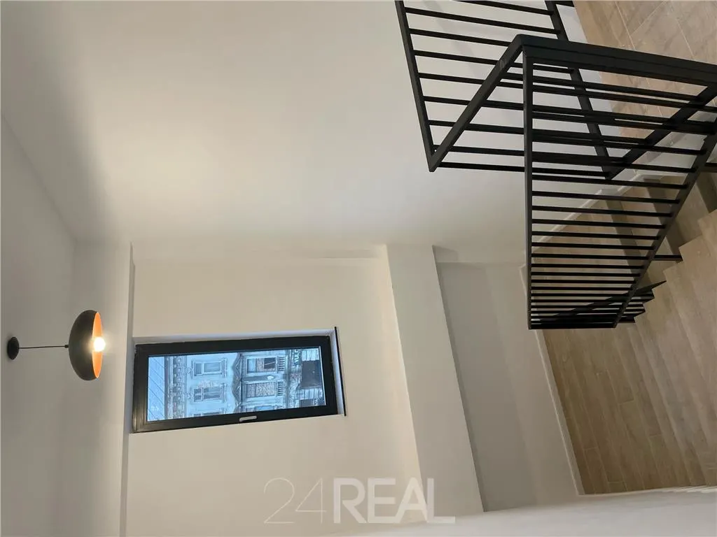 Spatii comercial stradal destinat birouri/showroom - foto 5