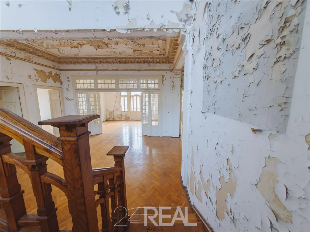Inchiriere vila interbelica in zona stradala, ultracentrala - foto 18