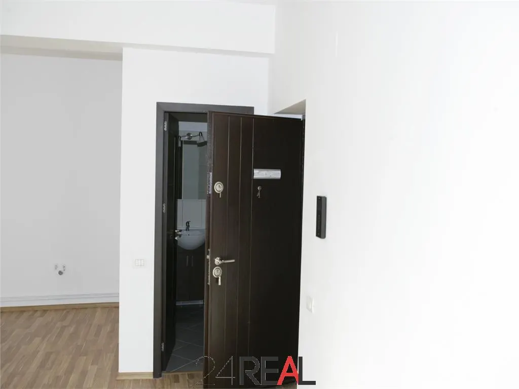 Cladire de birouri inchiriata, de vanzare, metrou Aurel Vlaicu - foto 6