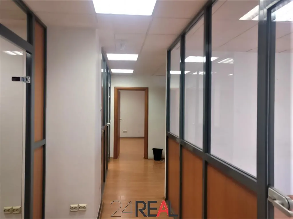 Spatii de inchiriat pentru birou, 150 mp + Terasa 70 mp - foto 5
