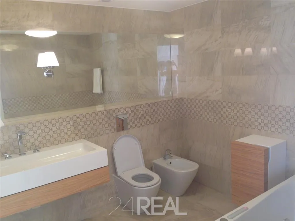 Inchiriere apartament pretabil rezidenta sau birou - foto 5
