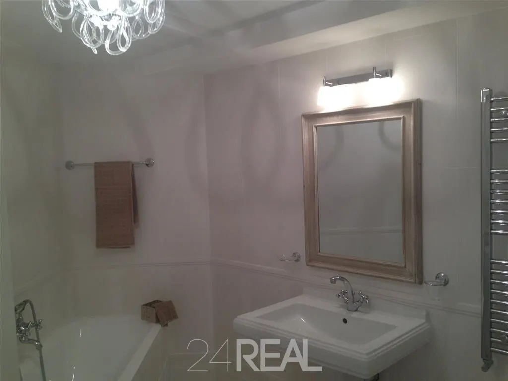 Inchiriere apartament pretabil rezidenta sau birou - foto 7