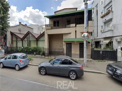 Cladire de 650 utili + 120 mp curte pretabila restaurant sau birouri - Bucuresti