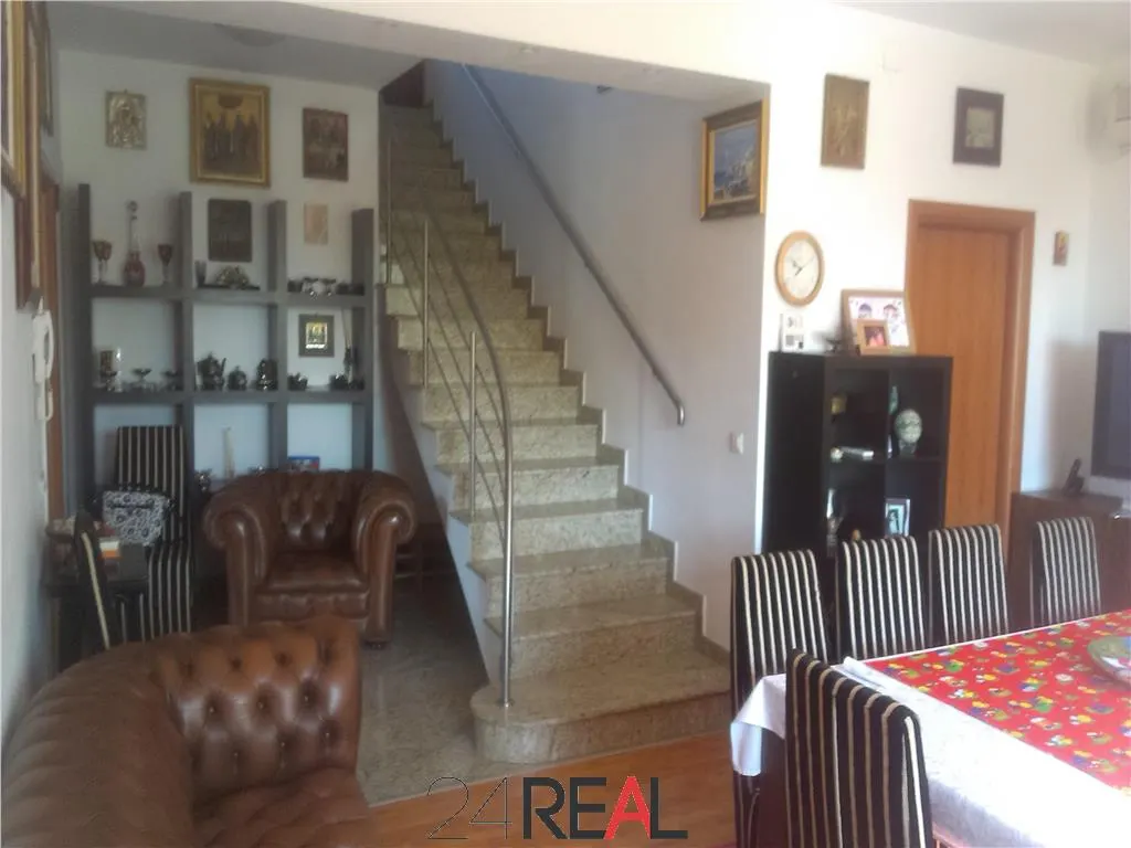 Vila de vanzare - foto 3