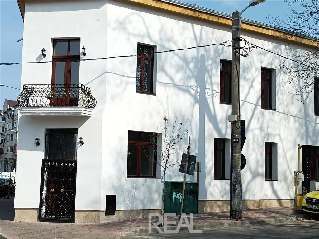 Spatii de birouri sau Comercial -  zona Unirii - 300 mp - foto 1