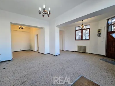 Spatii de birouri sau Comercial -  zona Unirii - 300 mp - foto 3