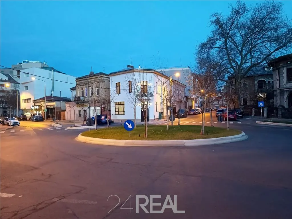 Spatii de birouri sau Comercial -  zona Unirii - 300 mp - foto 9