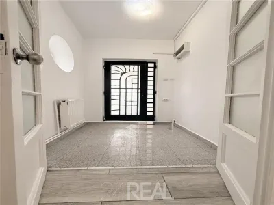 Vila moderna de inchiriat - 250 mp + 100 mp curte-Podul Grant - foto 9
