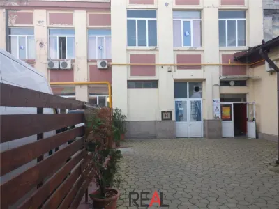 Inchirieri spatii birouri/depozitare/productie  - 184 mp - foto 4