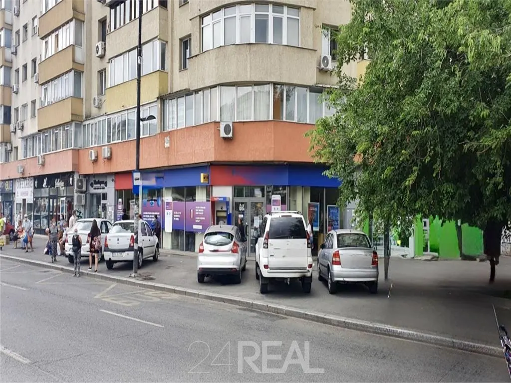 Inchiriere spatiu comercial stradal si trafic pietonal mare - foto 1
