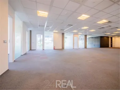 Birou inchiriat in Herastrau Office Building - 363 mp - foto 2