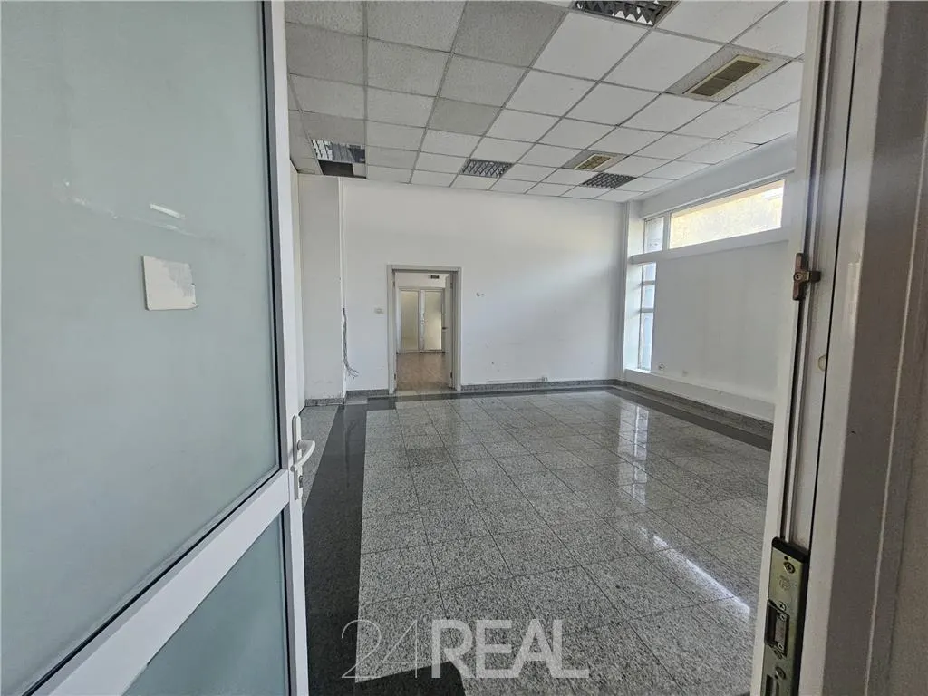 Inchiriere spatiu depozitare/showroom - foto 6