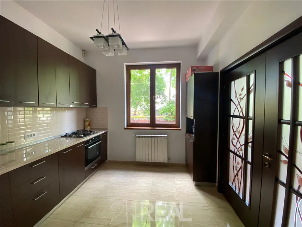 Vila de inchiriat langa metrou Aurel Vlaicu - pretabila birou - foto 14