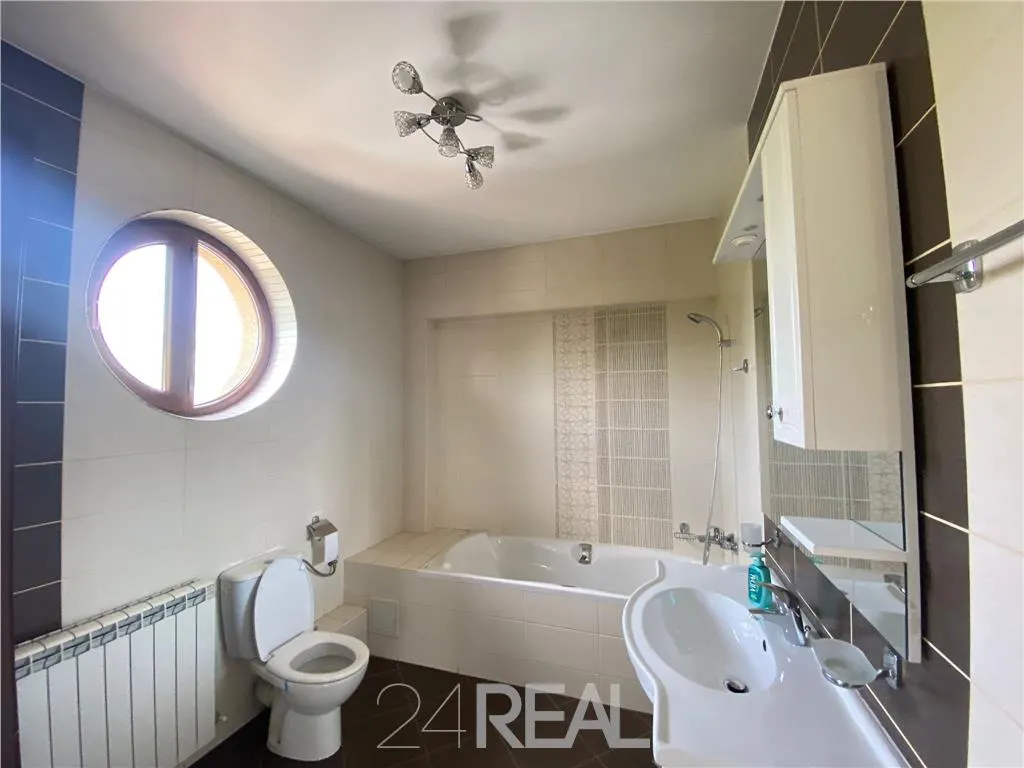 Vila de inchiriat langa metrou Aurel Vlaicu - pretabila birou - foto 19